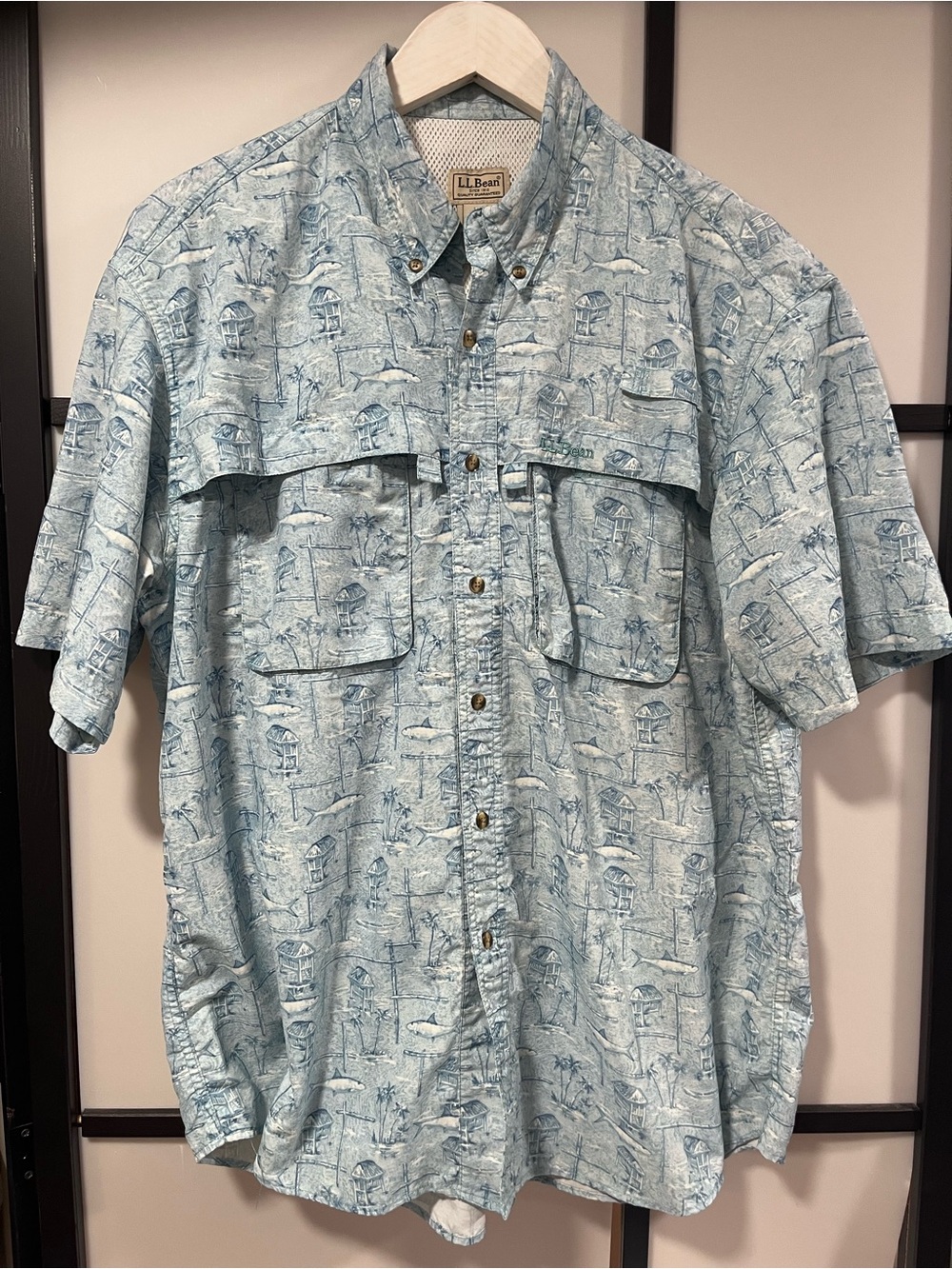 LL Bean Fishing Shirt Short Sleeve Blue Tropical Hut Ocean Fish Print Men's L
